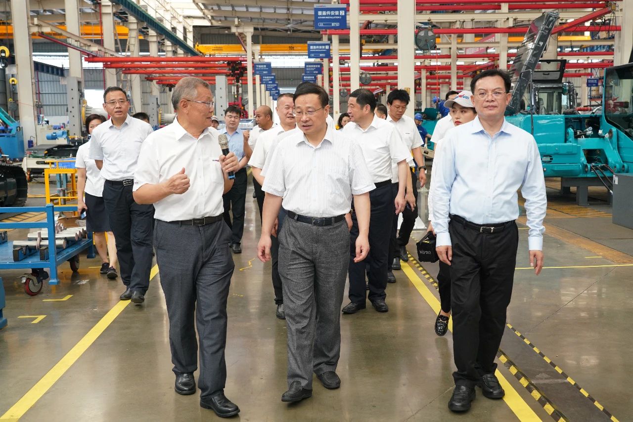 国度统计局总经济师毛盛勇率团调研调查Z6官网智能