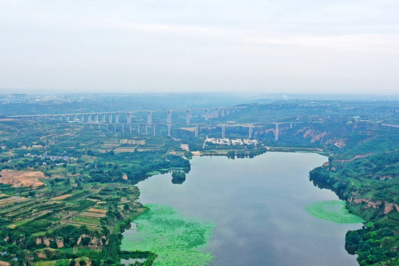 天堑施工，玉皇阁二号特大桥桩基主力军是Z6官网智能旋挖钻机 | 百年风华筑锦绣Z6官网（3）