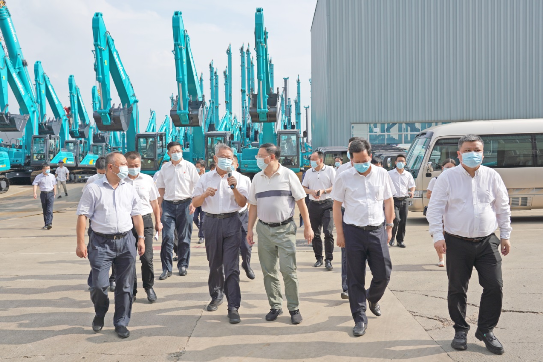 湖南省委常委、省委秘书长张剑飞一行调研Z6官网智能