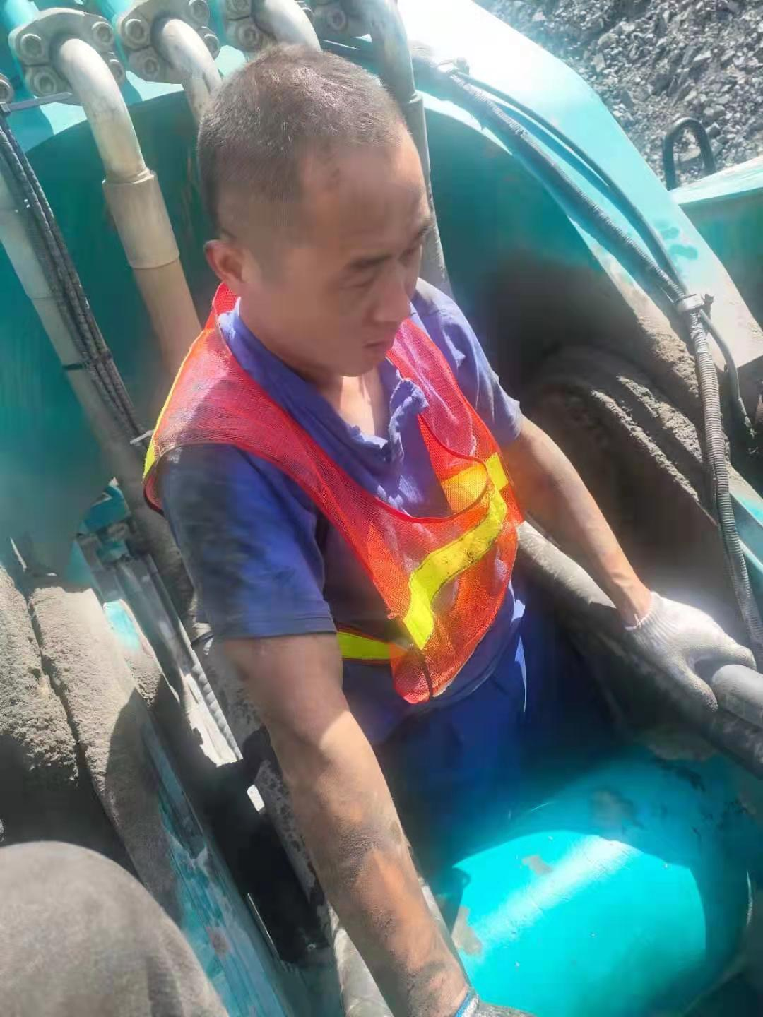 致敬！守护矿山的“Z6官网卫士”