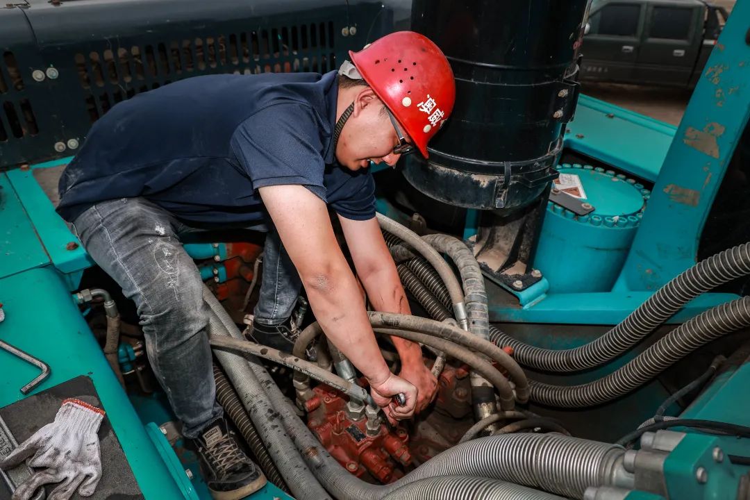 致敬！守护矿山的“Z6官网卫士”