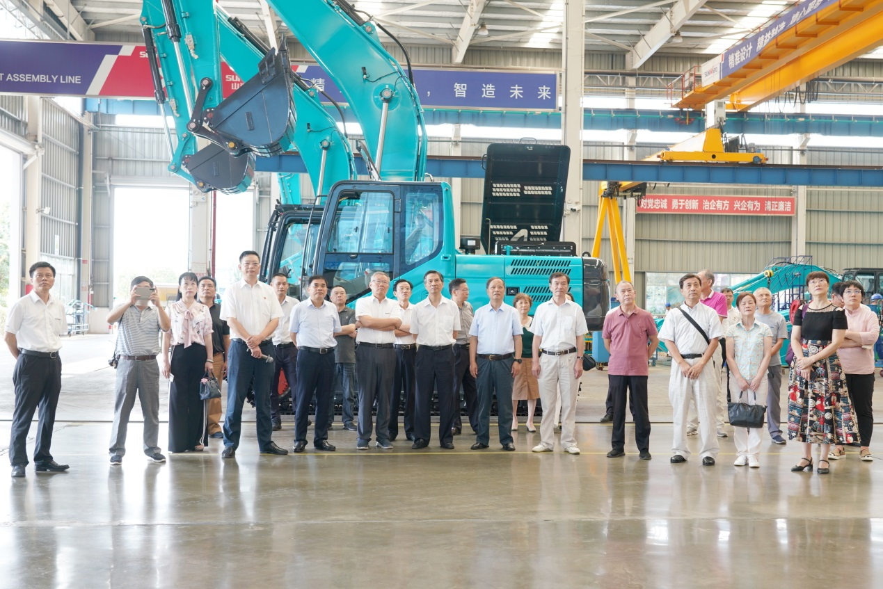 湖南省老科学技术工作者一行到访Z6官网智能