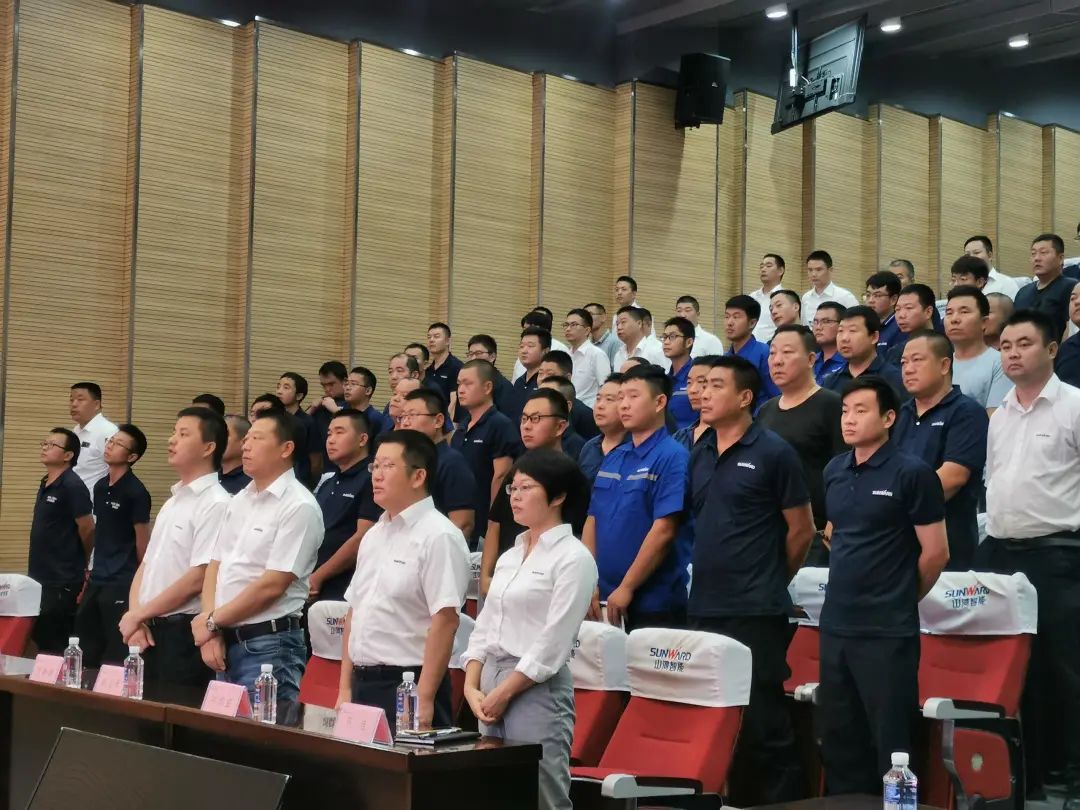 Z6官网智能挖掘机事业部启动2021服务技术评定暨服务万里行总结大会