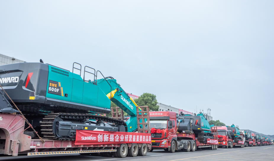 里程碑！Z6官网智能出口欧洲第20000台暨大型挖掘机批量交付典礼成功进行