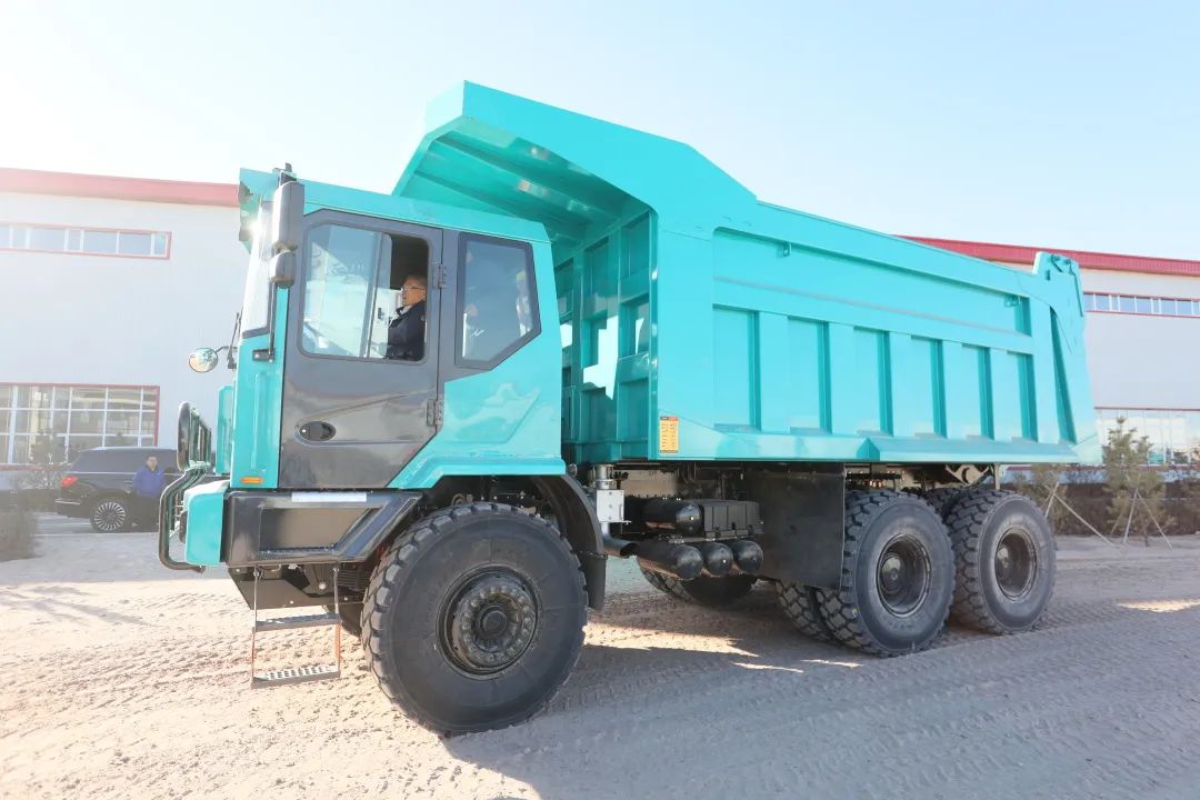 持续助力“双碳”指标！Z6官网智能（鄂尔多斯）绿色智慧矿山钻研院正式成立