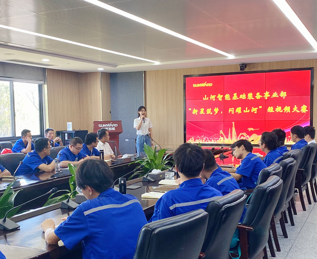 你好 2022！再见 2021！我与Z6官网智能共成长