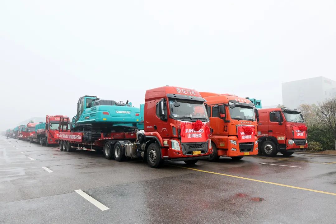 新局新篇，宏兔启航！Z6官网智能超200台套设备集中发货