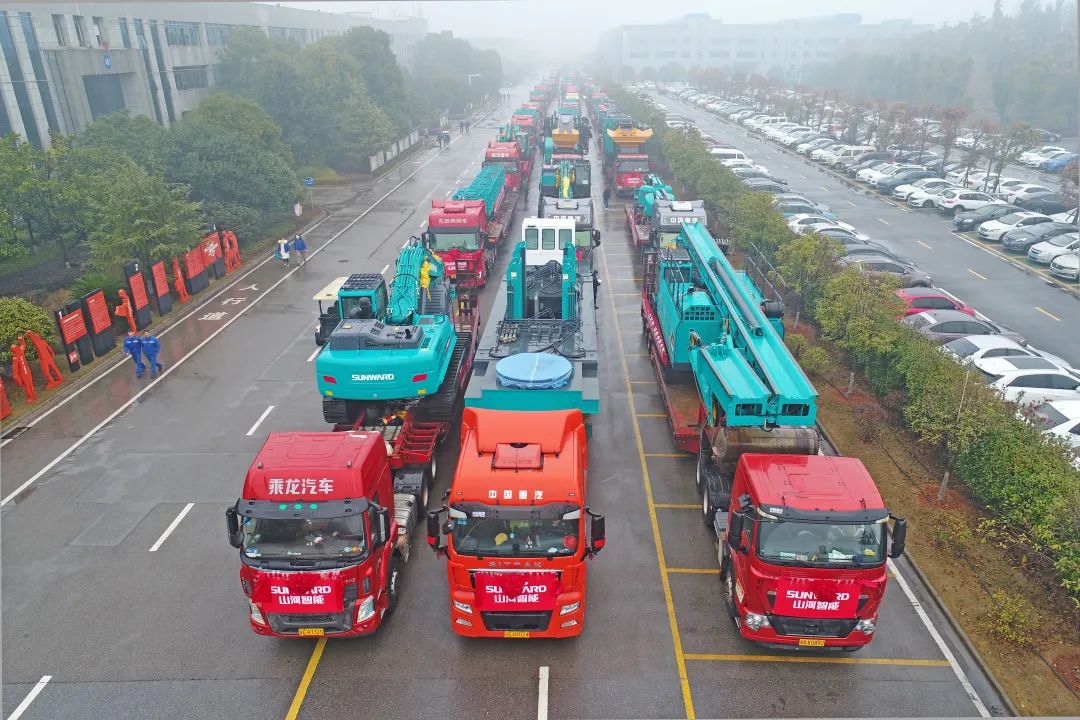 新局新篇，宏兔启航！Z6官网智能超200台套设备集中发货