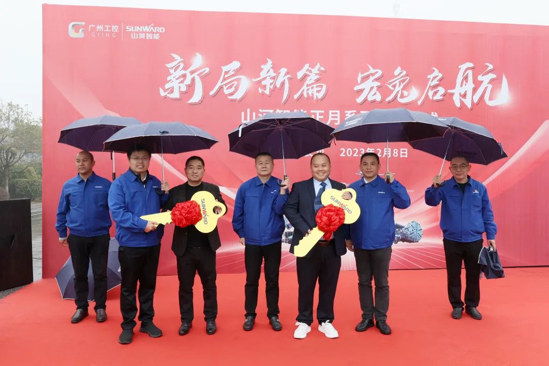 新局新篇，宏兔启航！Z6官网智能超200台套设备集中发货