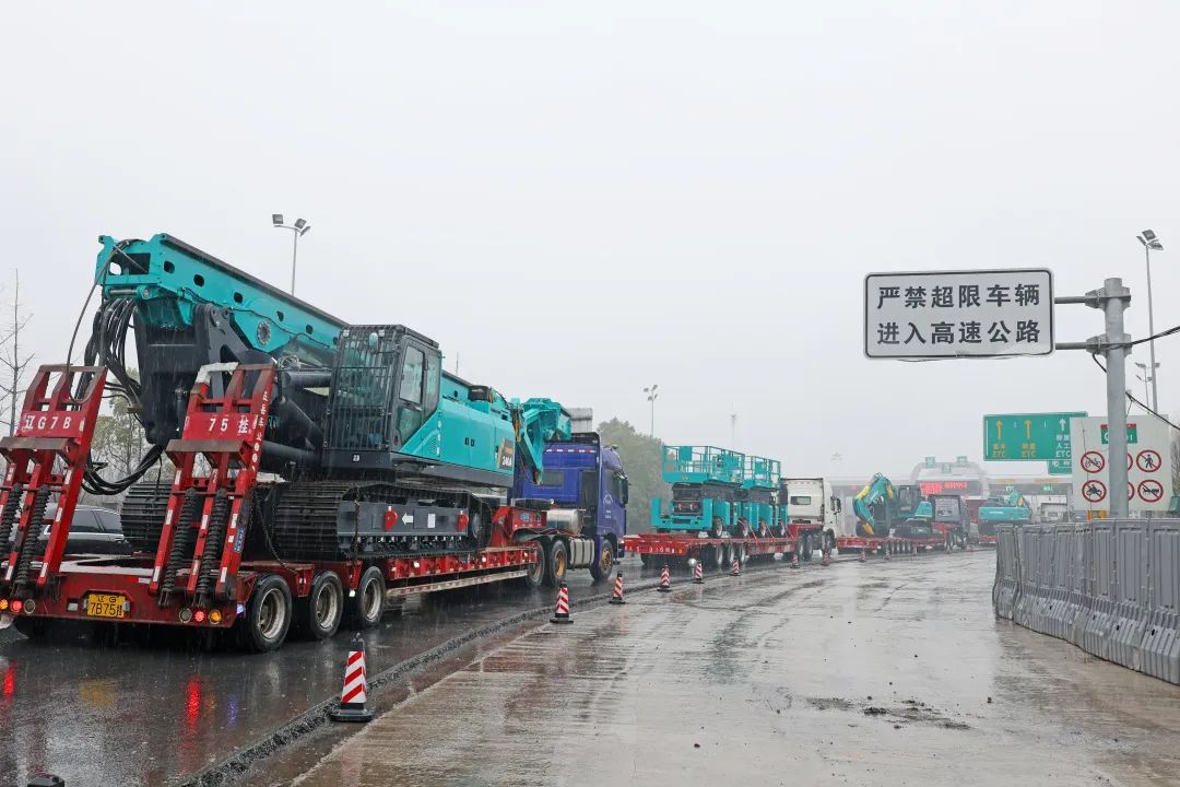 新局新篇，宏兔启航！Z6官网智能超200台套设备集中发货