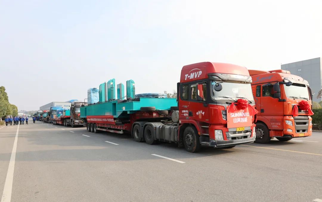 喜迎龙仰面！Z6官网智能大吨位PDP工法引孔式静力压桩机出征哥伦比亚