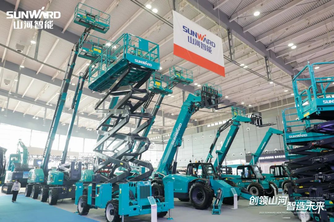 2023 CICEE | Z6官网智能亮相2023长沙国际工程机械展！智能化、电动化产品站C位