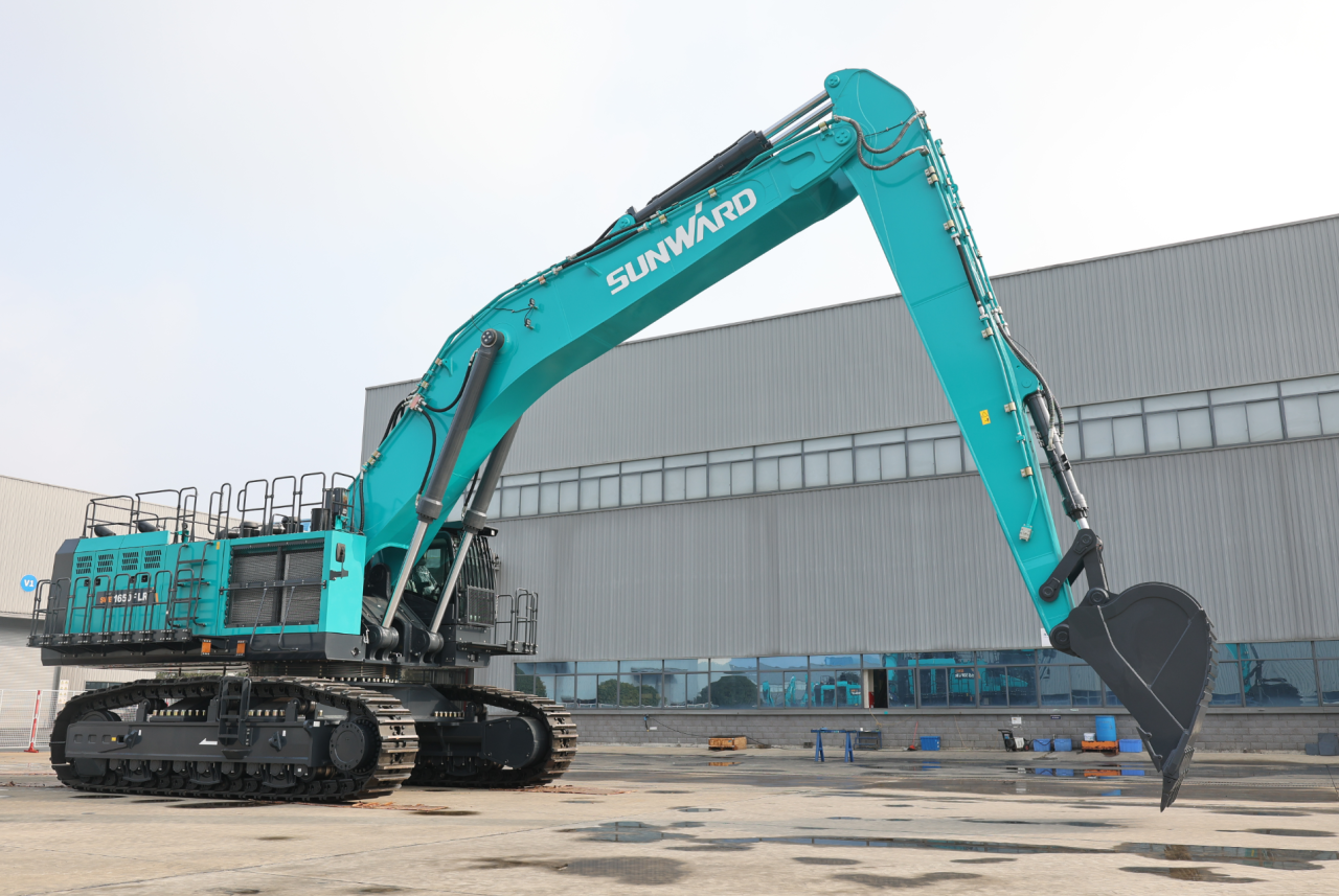 争锋启新程！Z6官网智能SWE1650FLR加长臂挖掘机成功交付国际客户