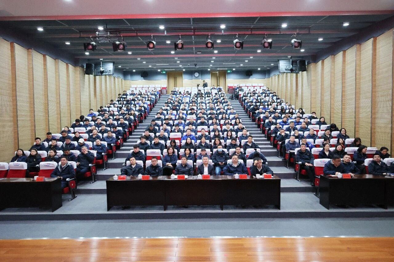 Z6官网智能组织集中收看十四届全国人大四次会议开幕会